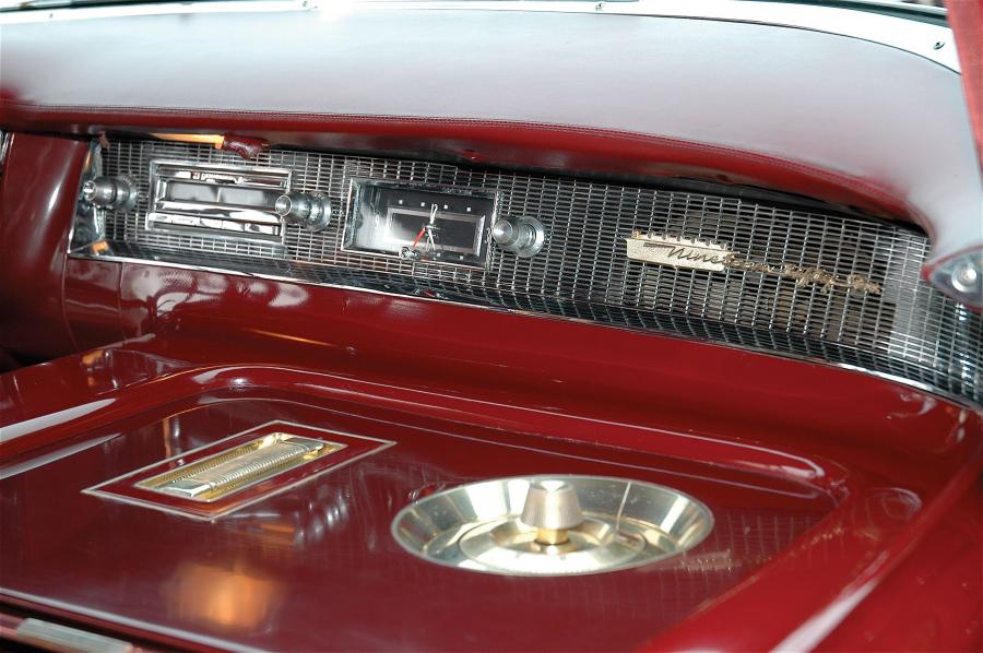  Cadillac Maharani Special Motorama Show Car 1956 года  (фото 3 из 27)